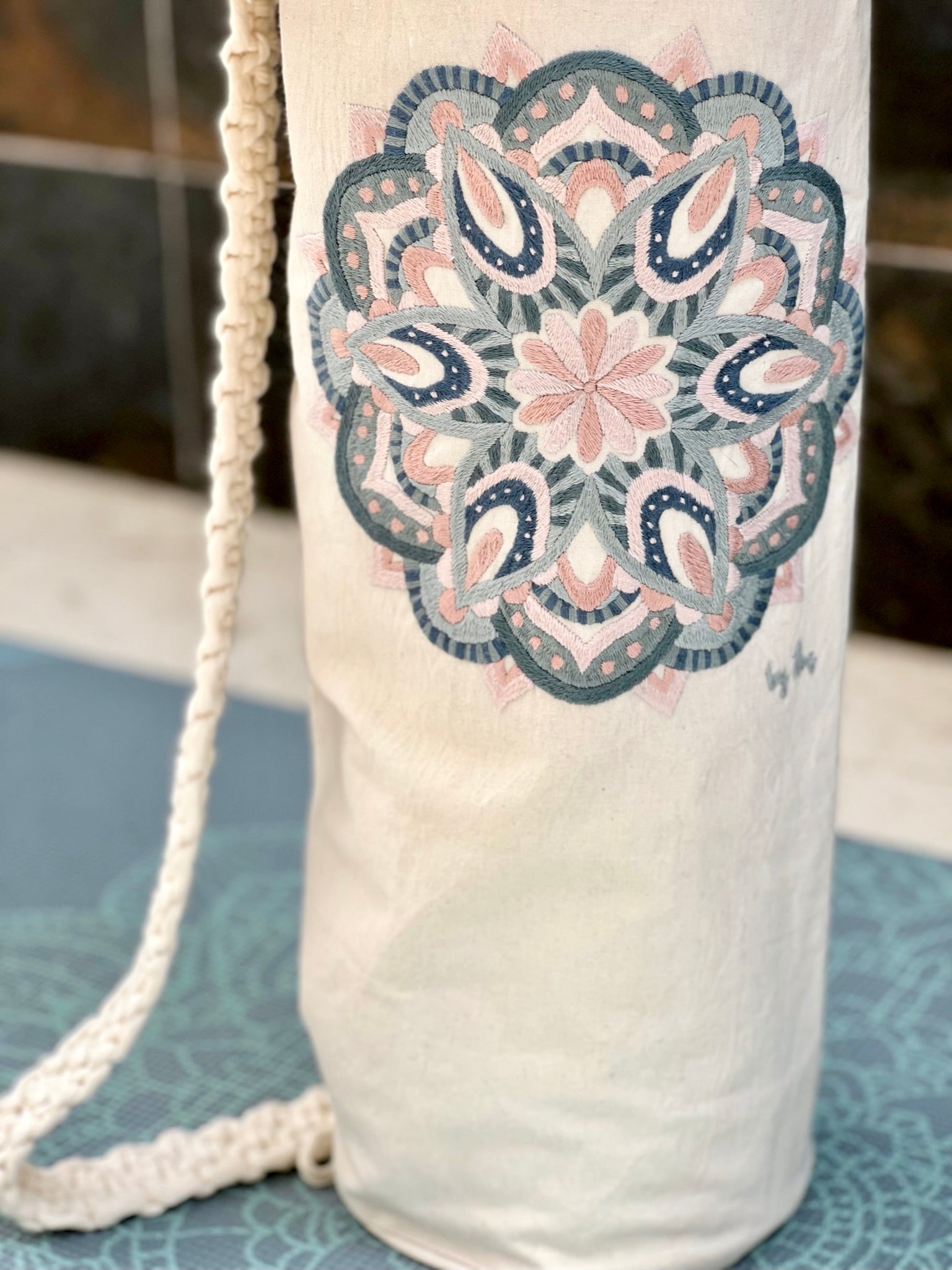 Bolsa para tapete de yoga - Mandala bordado