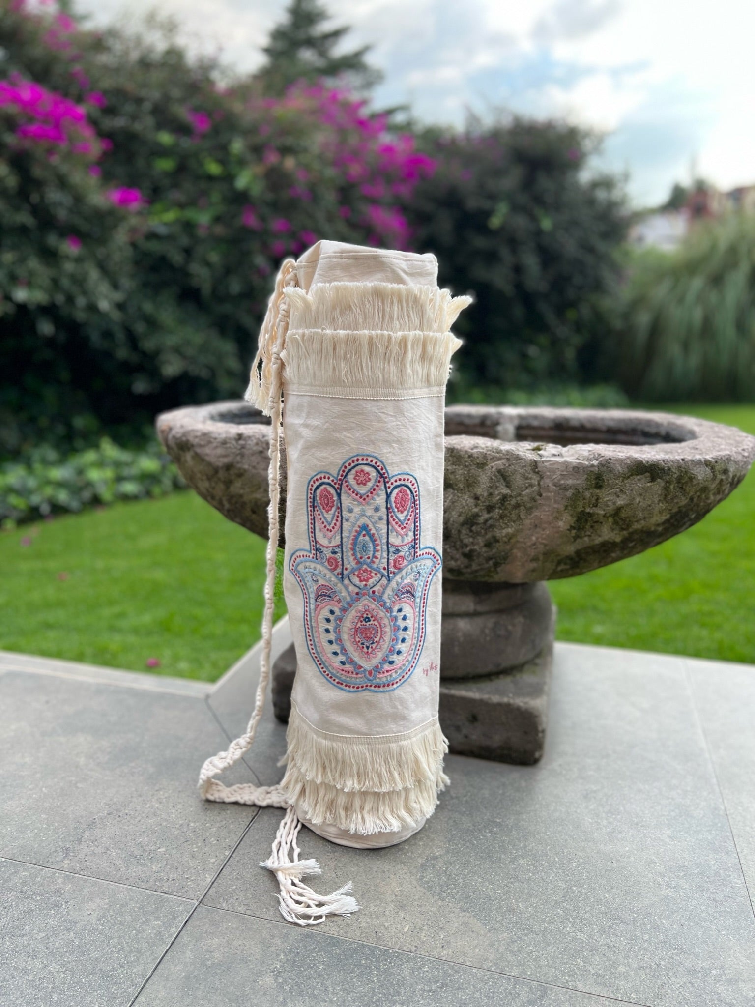 Bolsa para tapete de yoga - Mano de Fátima bordada